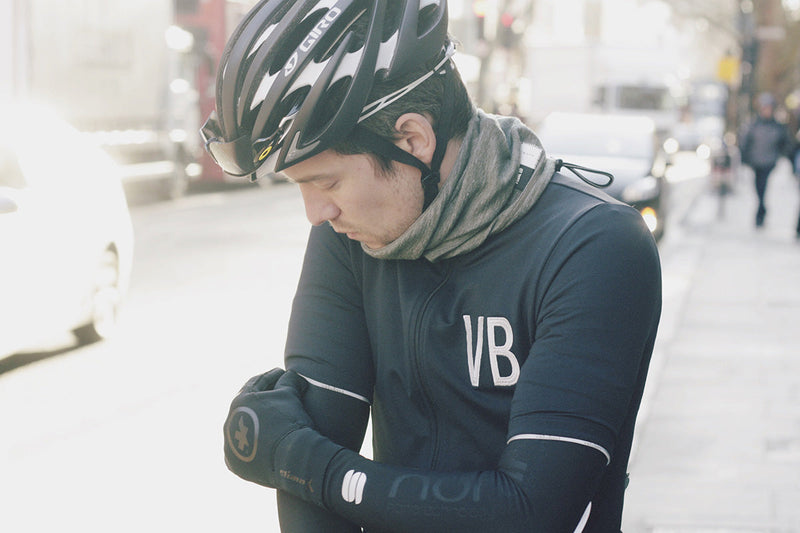 How to wear that winter-jersey-race-rain-jacket-thingy
