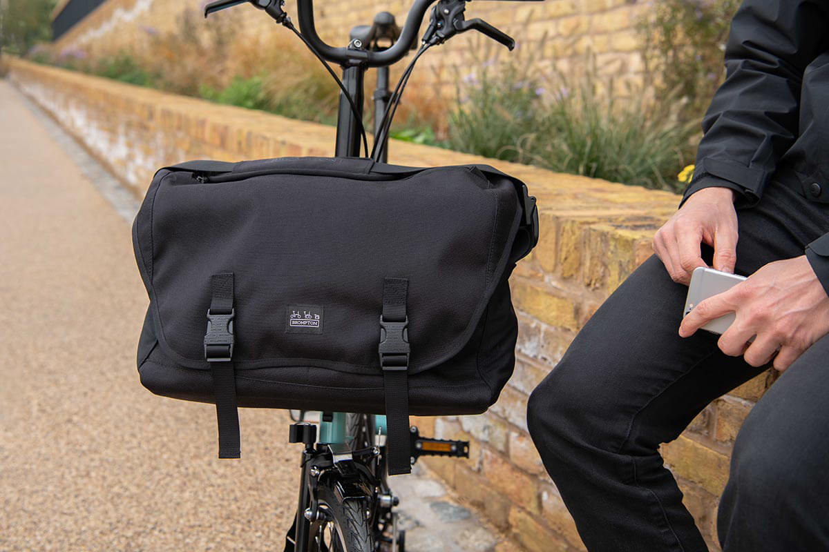 Brompton Metro Messenger Bag Large – Condor Cycles
