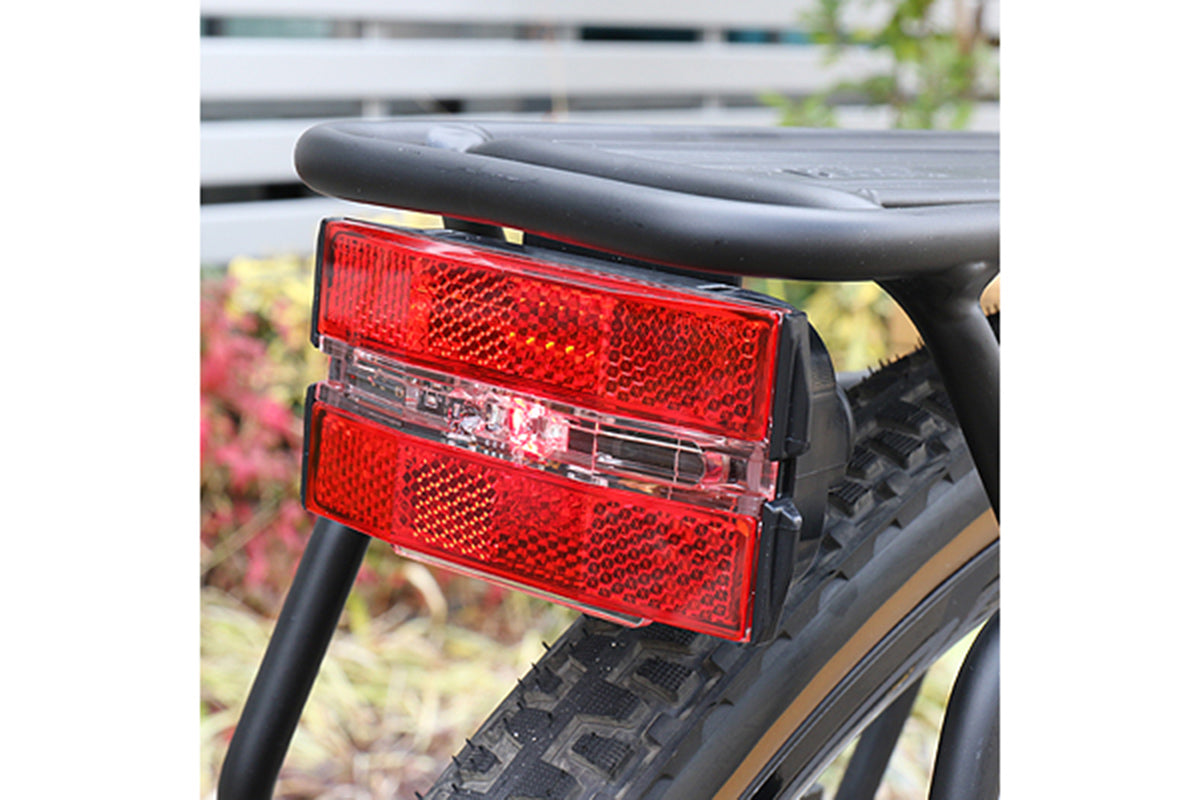 thumbnail interactive-video image 1 of CATEYE Reflex Rack Rear Bike Light - Safety Reflector With AA Batteries 200+ Hour Runtime 1 of 4
