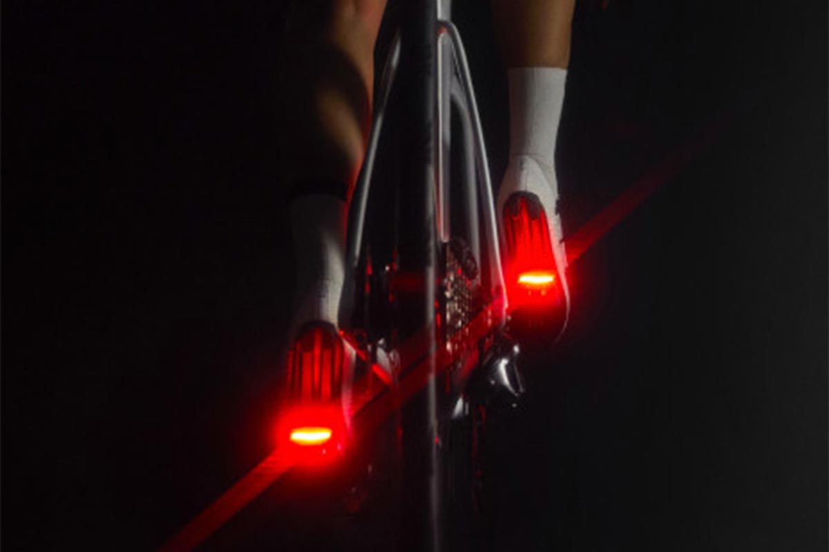 Look Keo Blade Carbon Vision Pedals with Rear Lights